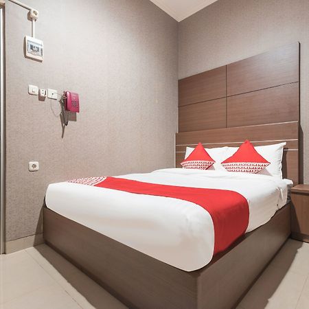 Oyo 383 Env Residence Jakarta Exterior foto