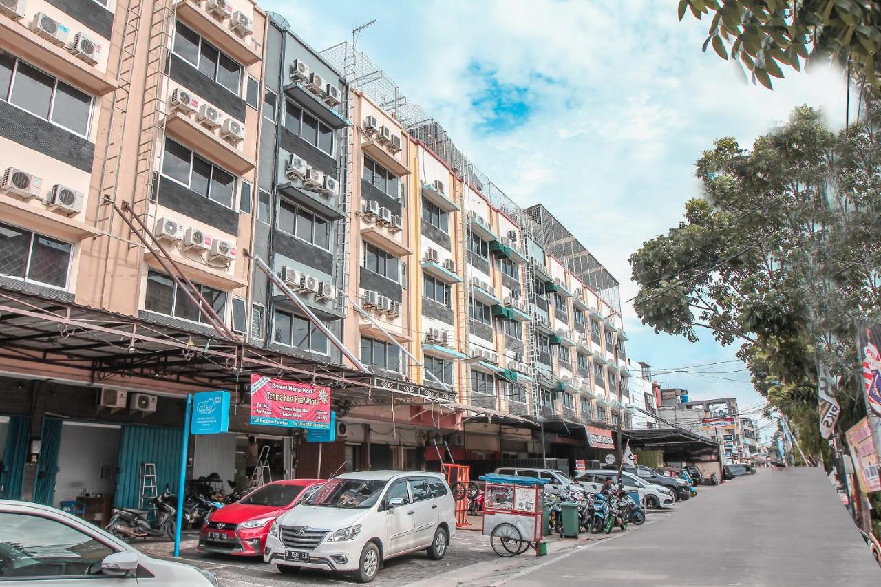 Oyo 383 Env Residence Jakarta Exterior foto