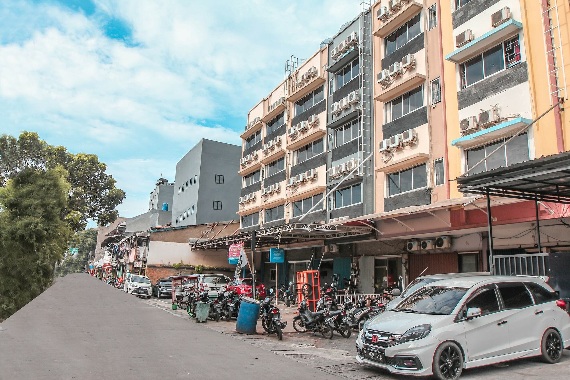 Oyo 383 Env Residence Jakarta Exterior foto